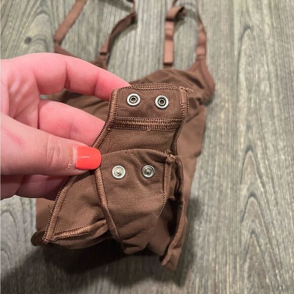 NWOT Skims Seamless Sculpt Thong Bodysuit Scoop Neck Shapewear Jasper Size S - Picture 2 of 4